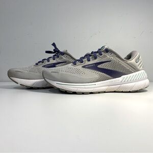 Brooks Adrenaline GTS 22 Gray White Women’s 9 Supportive Running Shoes Sneakers